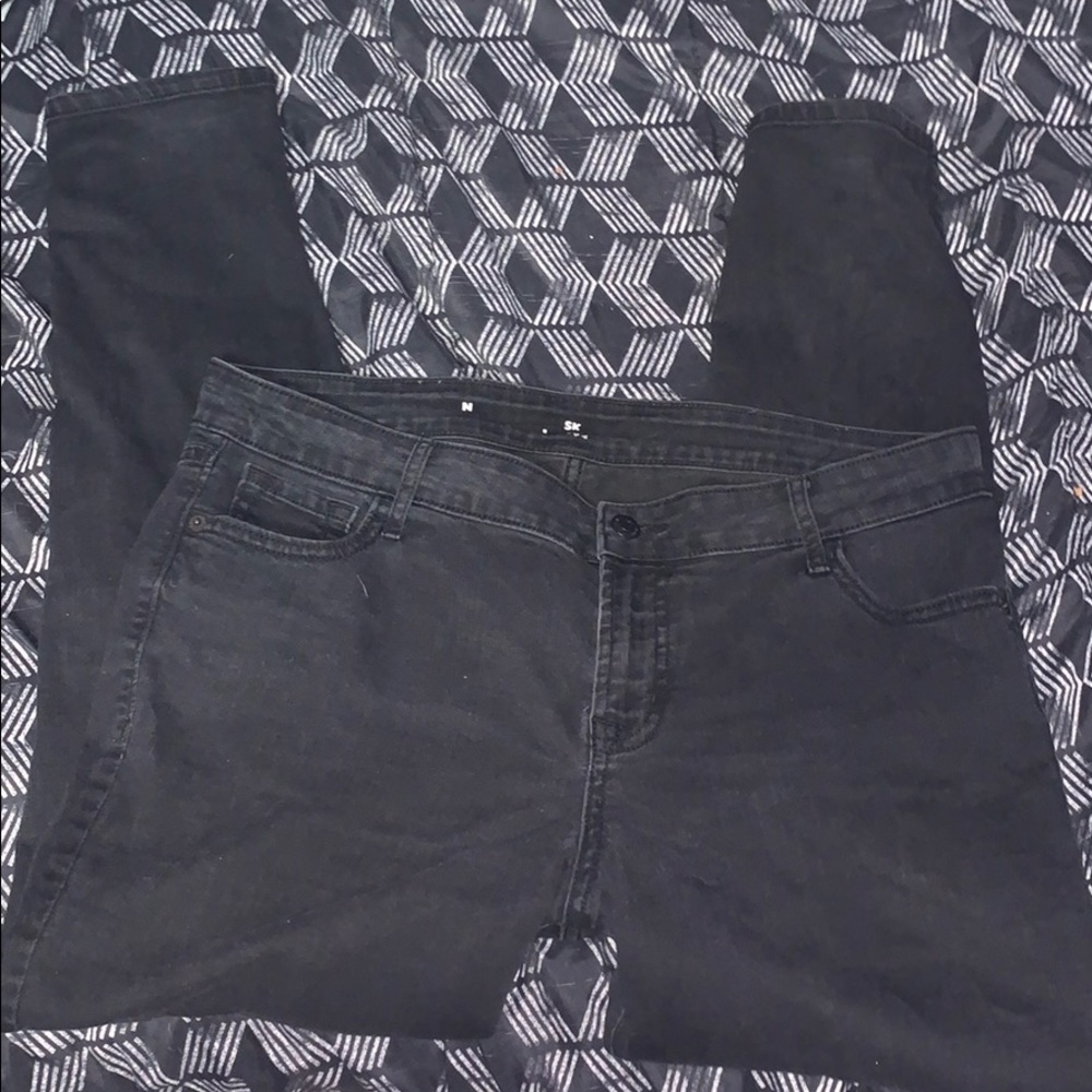 Black Old Navy jeans